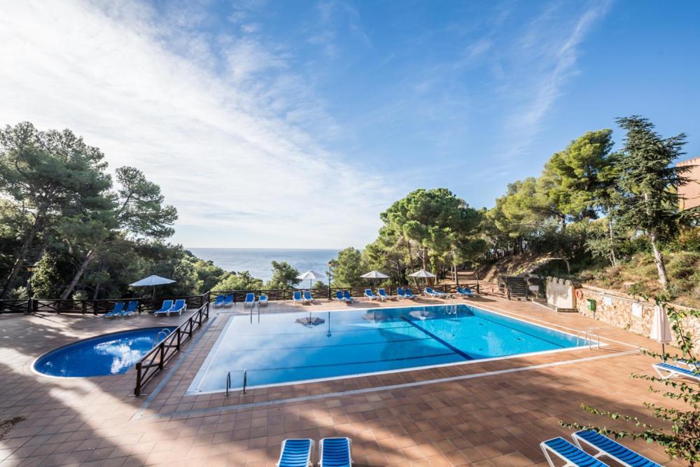 Camping Sunissim Cala Llevado 4 By Locatour Hotel Tossa de Mar Kültér fotó