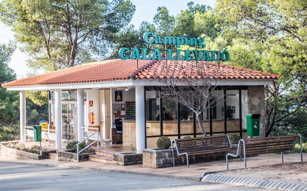 Camping Sunissim Cala Llevado 4 By Locatour Hotel Tossa de Mar Kültér fotó